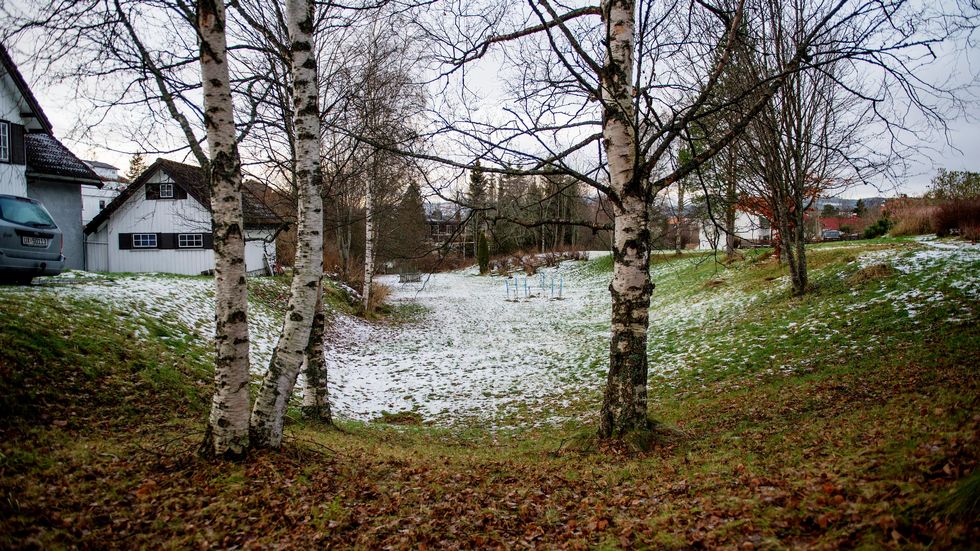 I rør: Fredlybekken skal ikke åpnes. Den skal fortsatt gå i rør, men i separate ledninger for spillvann og overvann. Det vil trolig et flertall i byningsrådet vedta.
(Foto: Ole Martin Wold, OLE MARTIN WOLD)